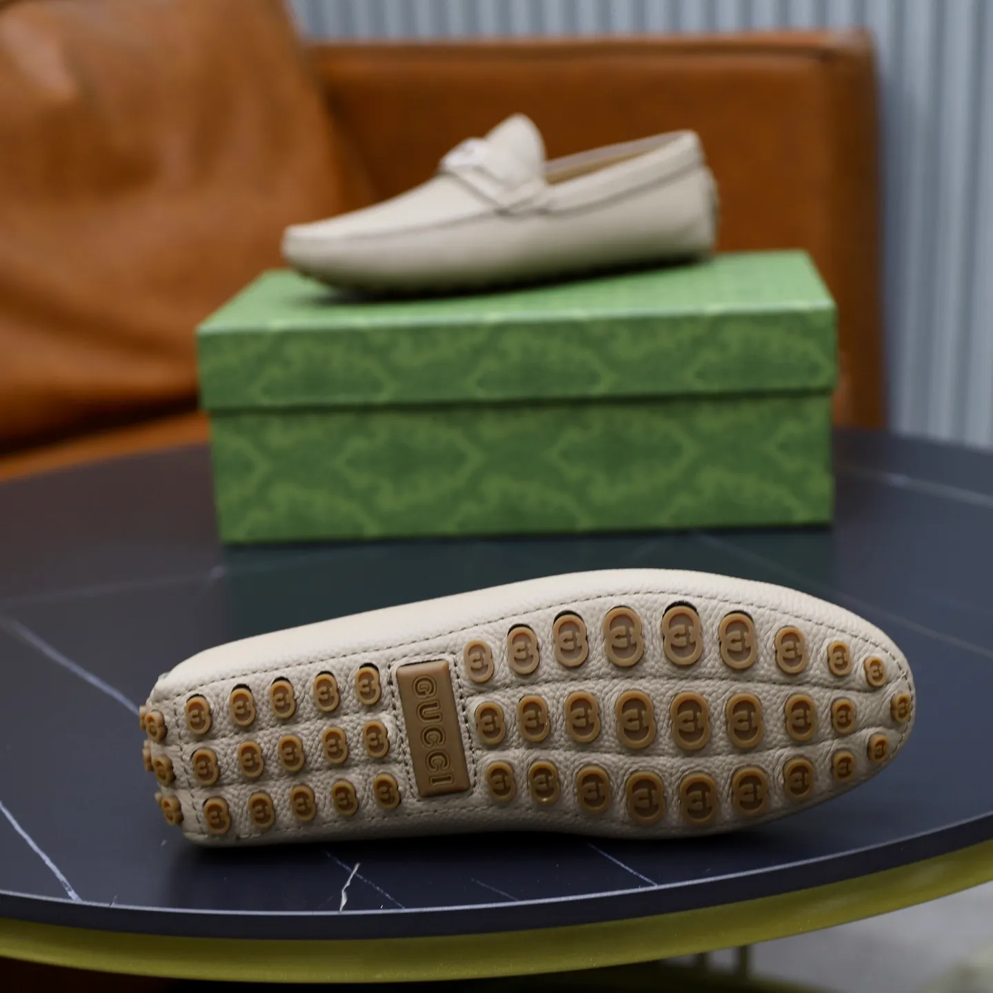 Ex-factory price: 460💰[GUCCI] Gucci ⚠️High-end men’s driving and pedal series ⚠️38-44 (customized for 45) ⚠️All original cowhide leather! Thick and soft! Made entirely of calfskin lining! Rubber sheet anti-slip beanie sole! Three-dimensional package technology! Fashionable and classic! Handicrafts! Original high quality! Feel free to compare!